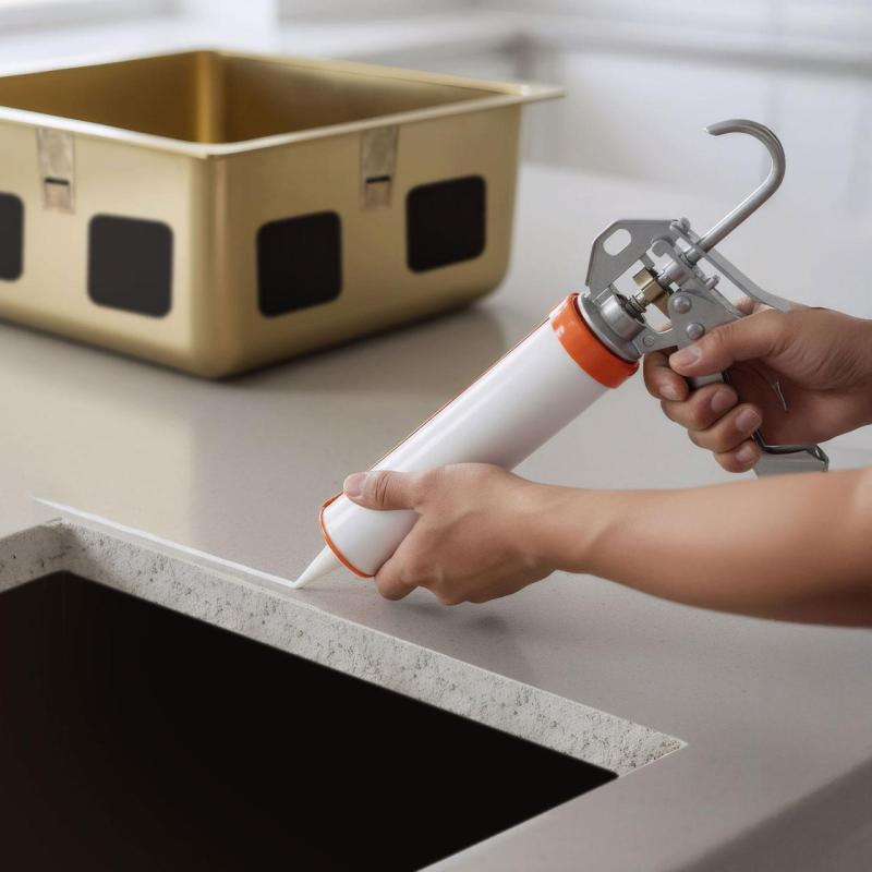 Säurefreier Silikonkleber für die Unterbau-Montage von Edelstahlspülen