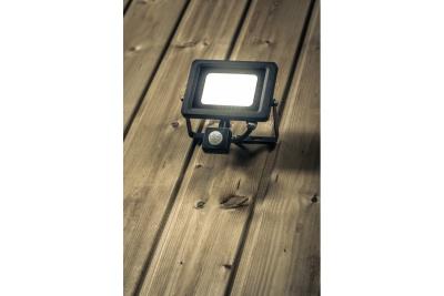LED-Flutlicht iNEXT mit Bewegungssensor 20 W 1600 lm, PF>0,9, RA>80, IP65, 120°, 6400 K, schwarzes Gehäuse 1208962859