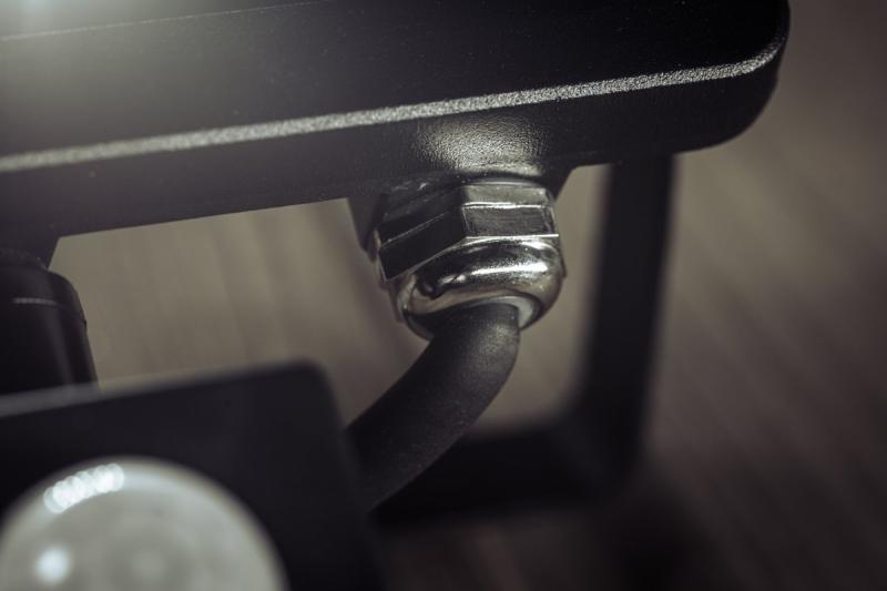 LED-Flutlicht iNEXT mit Bewegungssensor 20 W 1600 lm, PF>0,9, RA>80, IP65, 120°, 6400 K, schwarzes Gehäuse 1208962859