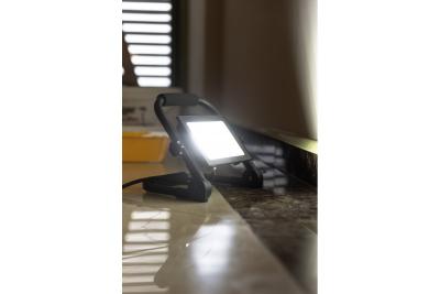 NELI Tragbarer Scheinwerfer, LED, 50W, 4500lm, 6400K, AC220-240V, IP65, 1,5m Kabel