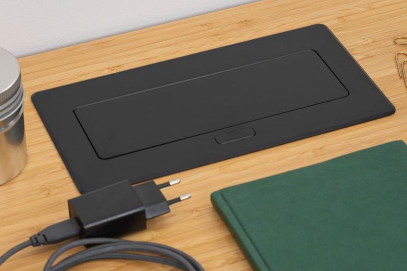 SOFT-Ausziehsteckdose