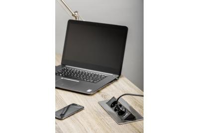 Schreibtischverlängerungskabel ohne Kassette, 3-fach-Steckdose mit Erdung, 1,5 m Netzkabel mit Stecker, Edelstahl.
