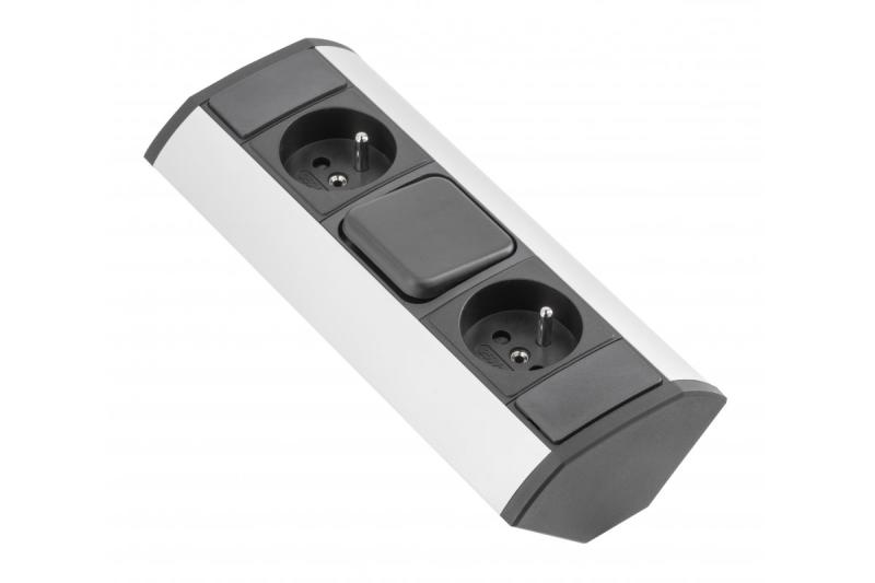 MINI-Eckverlängerung mit Schalter und 2 geerdeten Steckdosen 230 V, 16 A