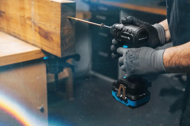 Högert Borstloser Schlagschrauber 18V