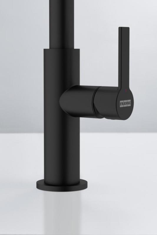 Franke Maris Slim J Küchenarmatur Drehbarer Runder Auslauf Schwarz 115.0728.386