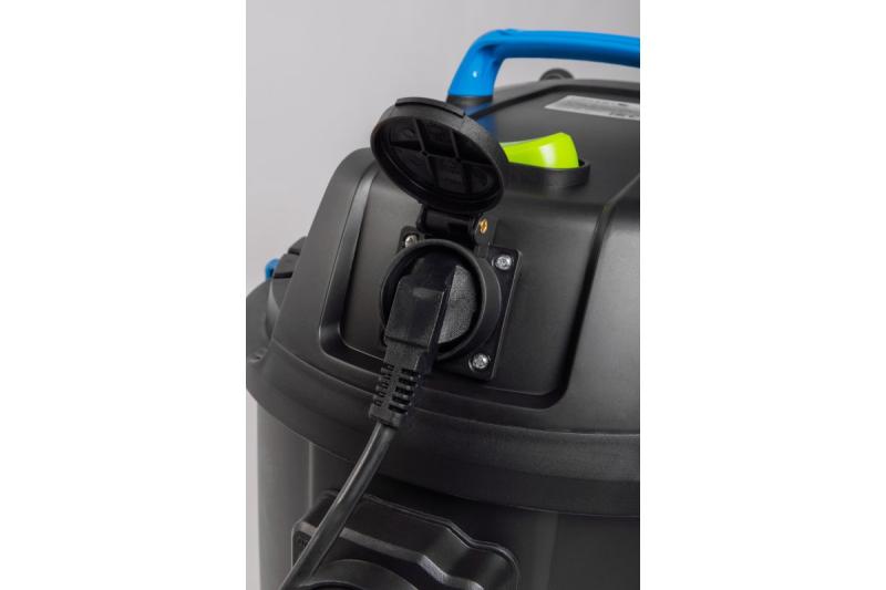Wet and dry universal vacuum cleaner 20 l