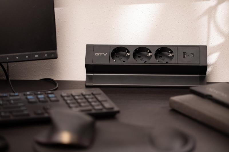 Möbelsteckdose BASCO, 3xSCHUKO, USB A+C, Kabel 1,5 m, schwarz