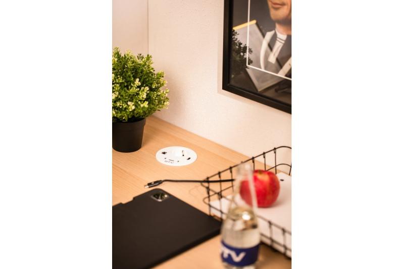 Möbelsteckdose RONDO, 1xSCHUKO, 1xUSB-A, 2xUSB-C, HDMI, RJ45 Kabel 1,5 m, weiß