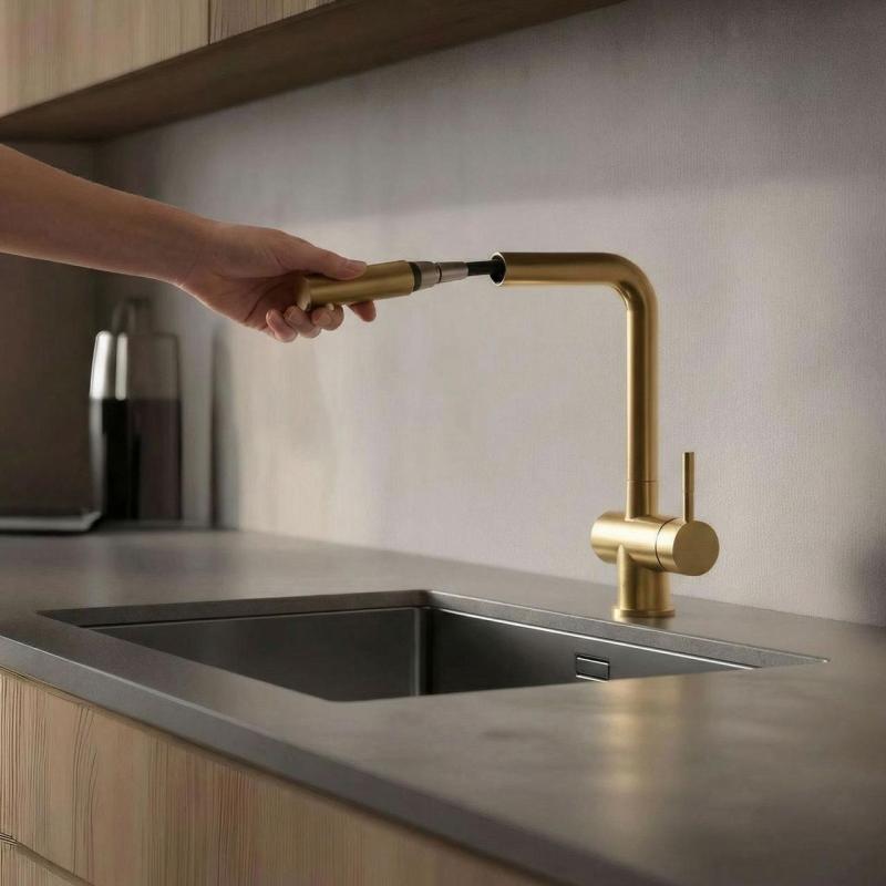 Pure.Sink Elite Steel Pulse-S Küchenarmatur PVD gebürstetes Gold mit ausziehbarem Auslauf und Sprühmodus PS8500-60